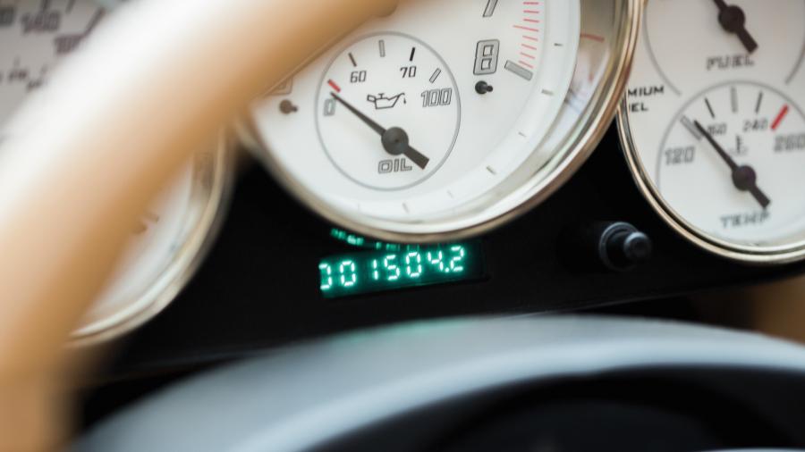 Панель приборов Saleen S7 2004 года  (фото 26 из 27)